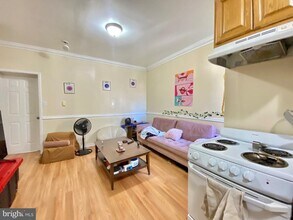 1849 N 17th St in Philadelphia, PA - Building Photo - Building Photo