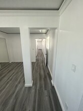 11685 Magnolia Blvd, Unit B in North Hollywood, CA - Building Photo - Building Photo