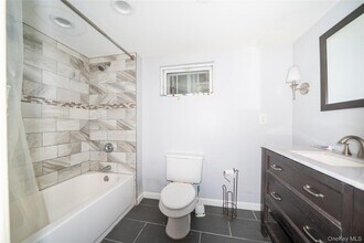 126 Tanglewylde Rd in Putnam Valley, NY - Building Photo - Building Photo