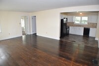 725 W Vine St photo'