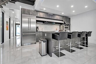 2516 NE 21st St in Fort Lauderdale, FL - Building Photo - Building Photo