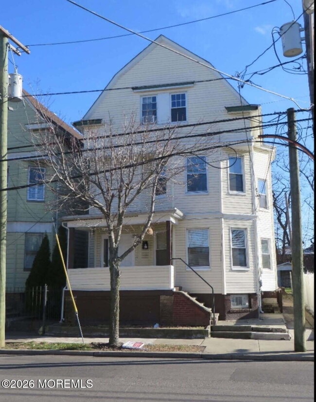 property at 216 Oakwood Ave