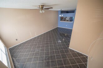 1250 Redondo Way in Zephyrhills, FL - Building Photo - Building Photo
