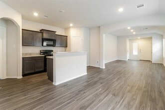 125 Arango Wy in Everman, TX - Building Photo - Building Photo