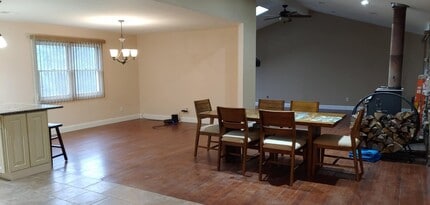 102 Laird Rd in Swan Lake, NY - Building Photo - Building Photo