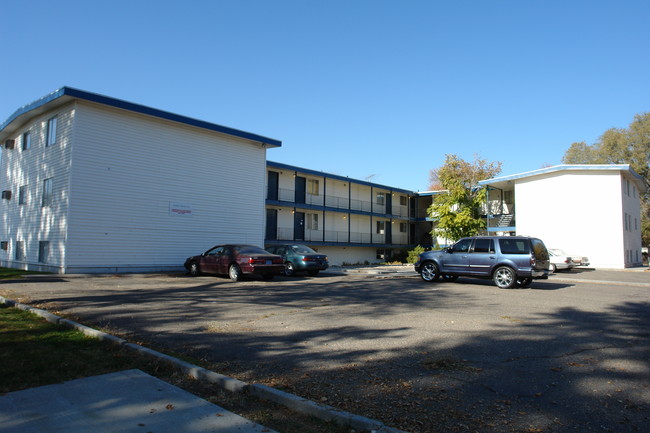 Monterey Terrace in Ontario, OR - Building Photo - Building Photo