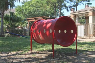 Barnett in Houston, TX - Building Photo - Building Photo