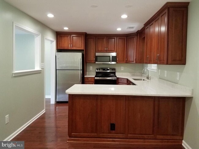 5551 Winford Ct in Fairfax, VA - Building Photo - Building Photo