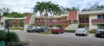 3151 N Course Ln in Pompano Beach, FL - Building Photo - Building Photo