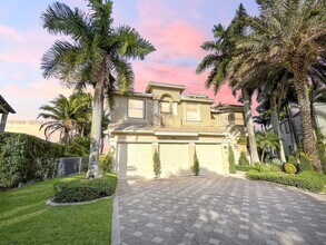 5028 SW 170th Ave in Miramar, FL - Building Photo - Building Photo