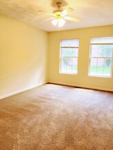 1 US-1 in Christiansburg, VA - Foto de edificio - Building Photo