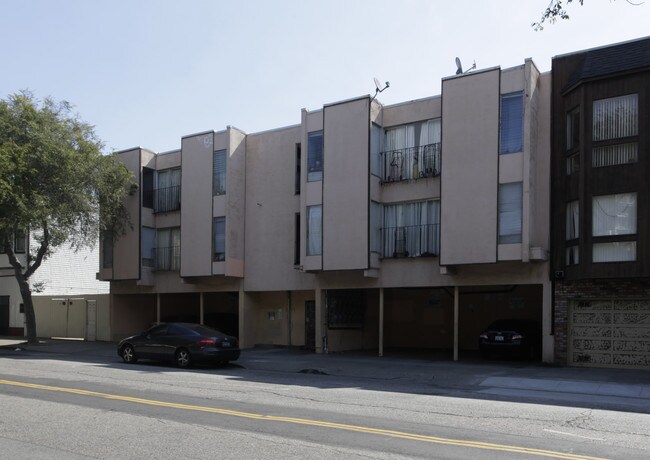 2973 Folsom St in San Francisco, CA - Foto de edificio - Building Photo