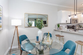 The Pointe at Heritage in Wake Forest, NC - Foto de edificio - Interior Photo