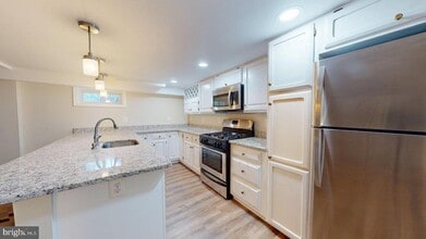 1210 N Kenilworth St in Arlington, VA - Building Photo - Building Photo