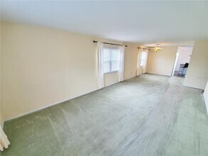 1000 49th Street N in St. Petersburg, FL - Building Photo - Building Photo