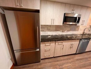 10015 31st Ave NE in Seattle, WA - Building Photo - Building Photo