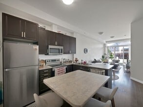 85b Morrell St in Brantford, ON - Building Photo - Building Photo