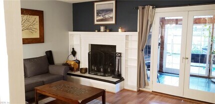 4763 Greenlaw Dr in Virginia Beach, VA - Foto de edificio - Building Photo