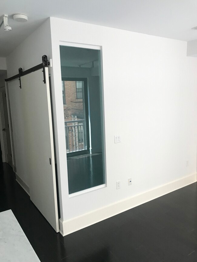 1011 M St NW in Washington, DC - Foto de edificio - Building Photo