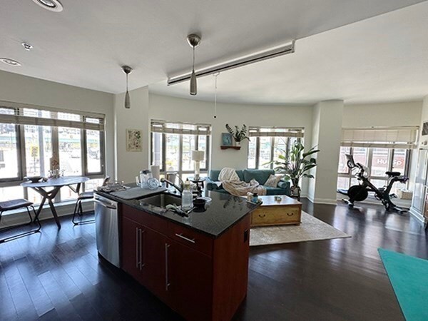 17 Otis St, Unit 601 in Cambridge, MA - Building Photo