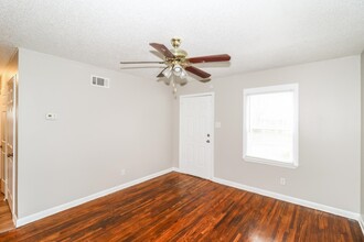 2184 Cassie Ave in Memphis, TN - Foto de edificio - Building Photo