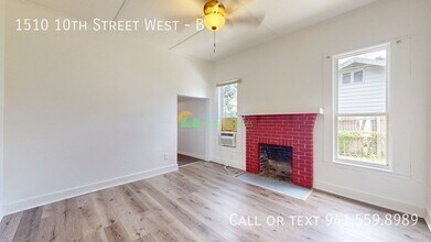 1510 10th St W in Bradenton, FL - Foto de edificio - Building Photo