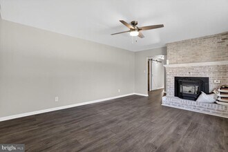 10160 Dahlgren Rd in King George, VA - Building Photo - Building Photo