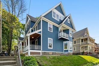 30 Howland St in Boston, MA - Building Photo - Building Photo