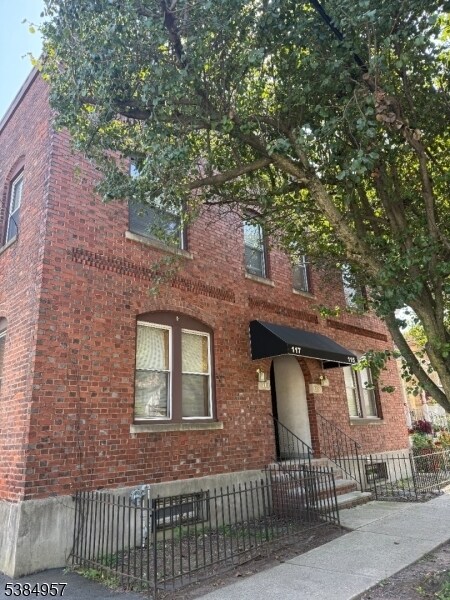 property at 115 Forest St