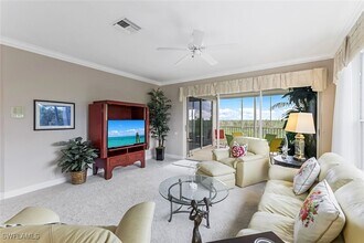 9131 Southmont Cove in Ft. Myers, FL - Foto de edificio - Building Photo