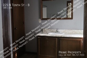 225 N Tenth St in Salina, KS - Building Photo - Building Photo