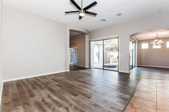 2221 S Holguin Way in Chandler, AZ - Building Photo - Building Photo