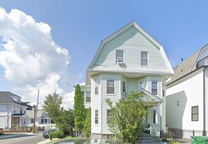 27 Princeton St in Medford, MA - Building Photo