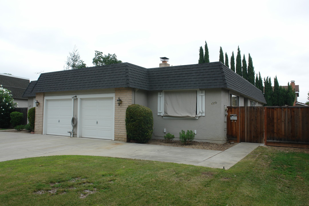 4534-4536 Wessex Dr in San Jose, CA - Building Photo