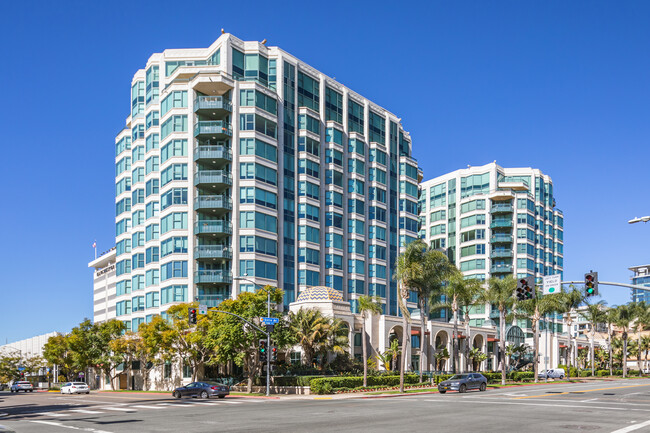 Park Laurel on the Prado in San Diego, CA - Foto de edificio - Building Photo