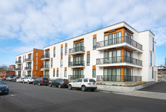 1310 W College Ave in Spokane, WA - Building Photo - Building Photo