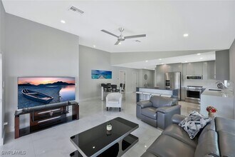 532 103rd Ave N in Naples, FL - Building Photo - Building Photo