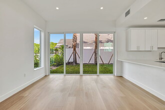 226 N K St in Lake Worth Beach, FL - Building Photo - Interior Photo