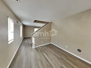 5567 N Gibraltar St in Denver, CO - Building Photo - Building Photo