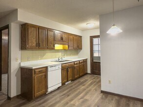 2447-2447 E Heying Dr in Columbia, MO - Building Photo - Building Photo