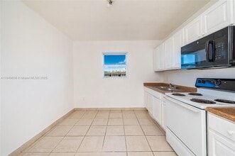 520 SW Krome Terrace in Homestead, FL - Building Photo - Building Photo