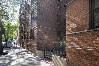 160 85th St in New York, NY - Building Photo - Building Photo