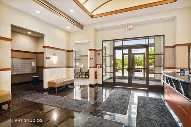 6420 Double Eagle Dr in Woodridge, IL - Building Photo - Building Photo