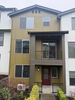 1049 SW 99th Pl in Seattle, WA - Building Photo