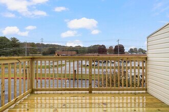 2101 Cherokee Rd in Johnson City, TN - Building Photo - Building Photo