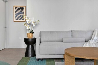 11 NE 6th St, Unit SI FL11-ID1492779P in Miami, FL - Building Photo - Building Photo