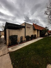 3609 Sampson Ct in Bakersfield, CA - Building Photo - Building Photo