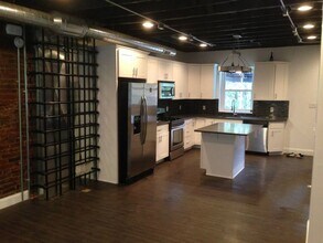 1323 Breed St in Pittsburgh, PA - Building Photo - Building Photo