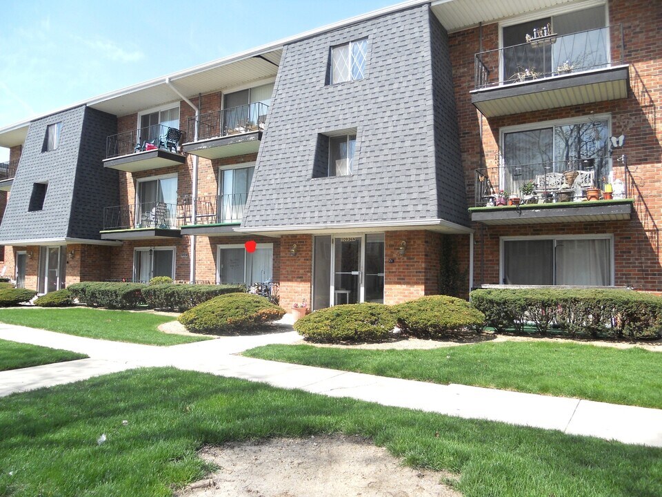 10940 Keating Ave in Oak Lawn, IL - Building Photo