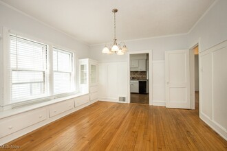 2671 Hampshire Rd in Cleveland Heights, OH - Building Photo - Building Photo